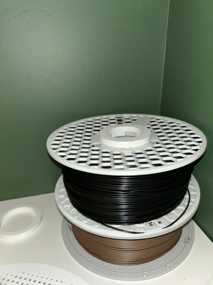 Stacked Spool Vertical Stackable Filament Spool Spacer/Holder V2 - Free 3D Print ...