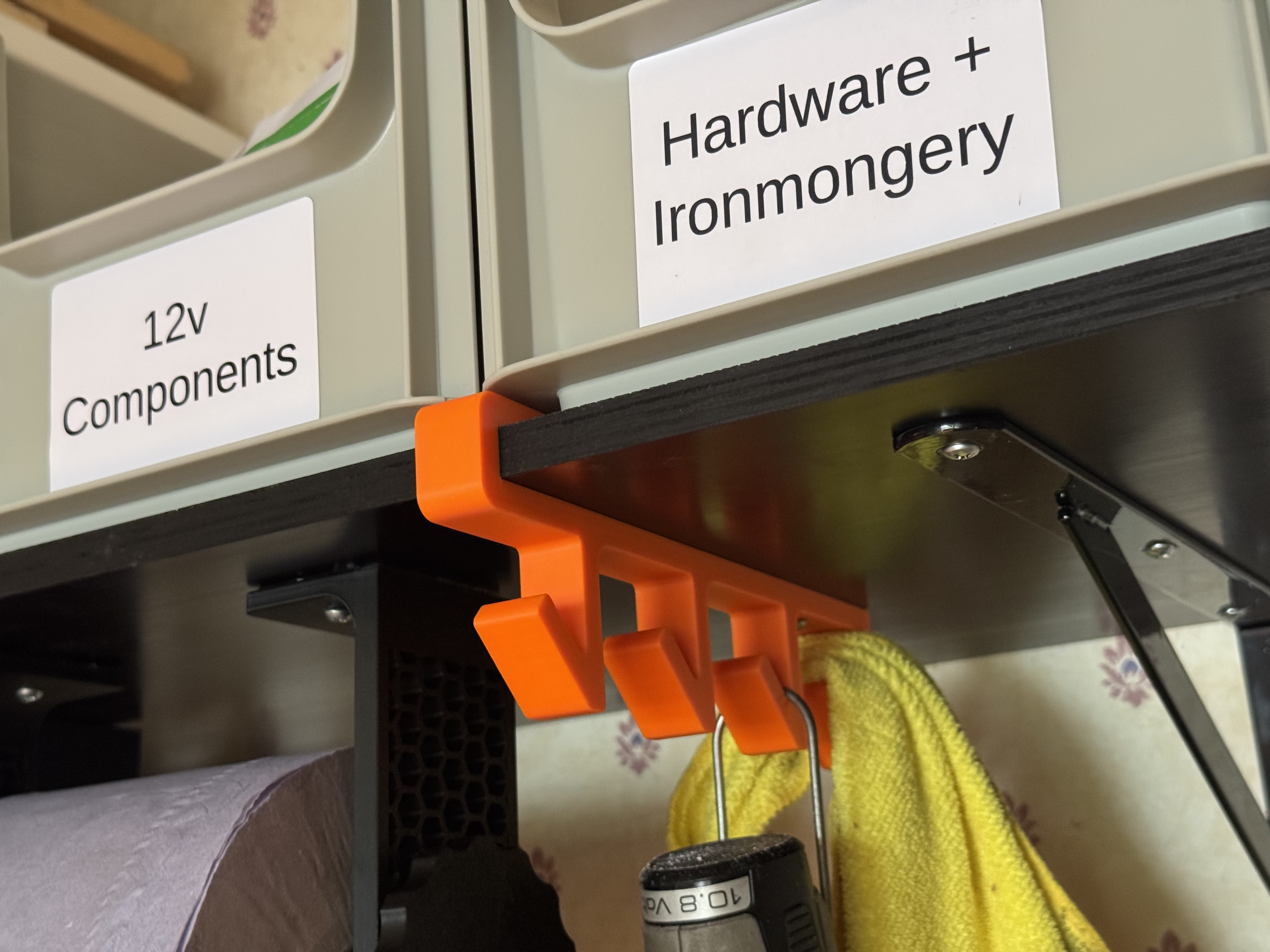 Miniatura 2 do modelo 3D Under Shelf Multi Hook