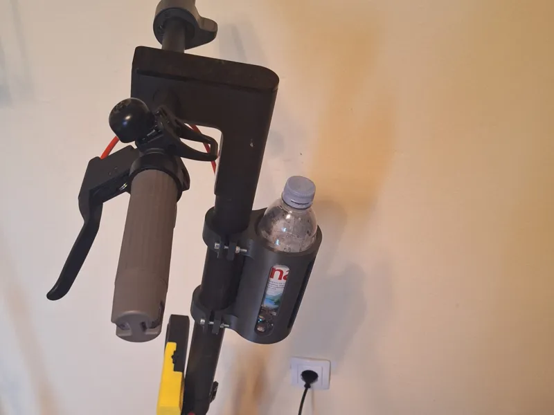 Bottle holder for E-scooter