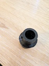 0.28mm layer, 3 walls, 15% infill, a bit larger for solidity