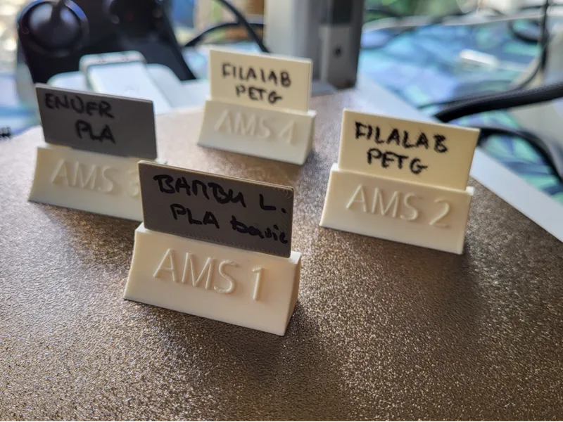 CALILAB, the Calibration AMS Filament Label holder