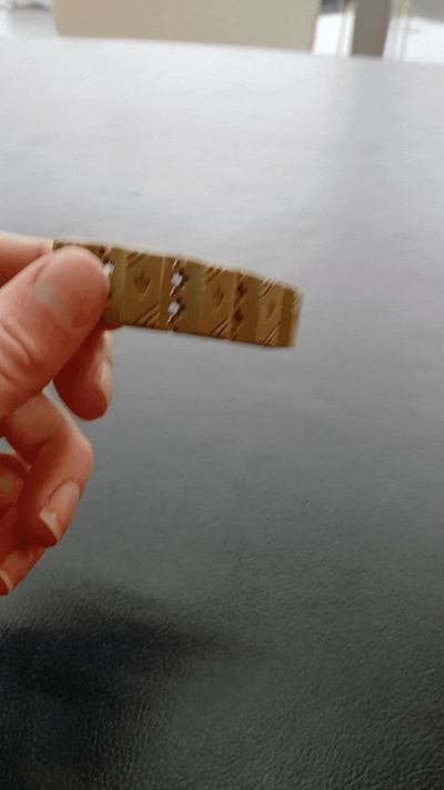 Flexi Chocolate Fidget  - Kinder - (FREE TO SELL!)