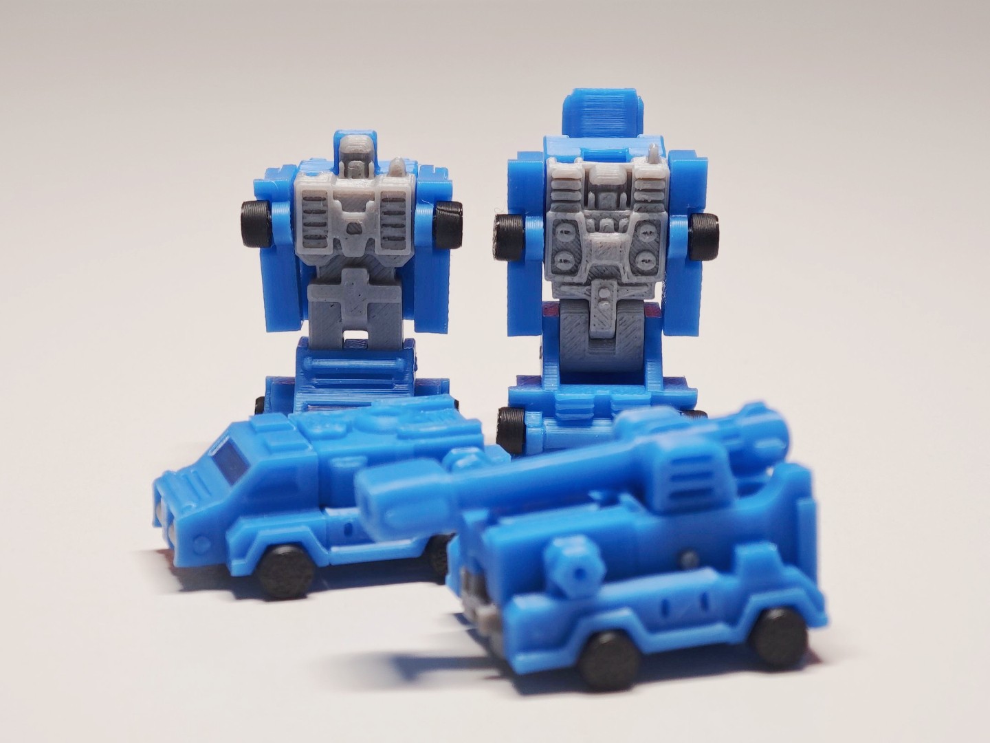 Miniatura 1 do modelo 3D 变形金刚 微型战士 合体战士 当头炮 强打 玩具 拼装 可动 可变形 多色搭配 机器人战车 快速打印