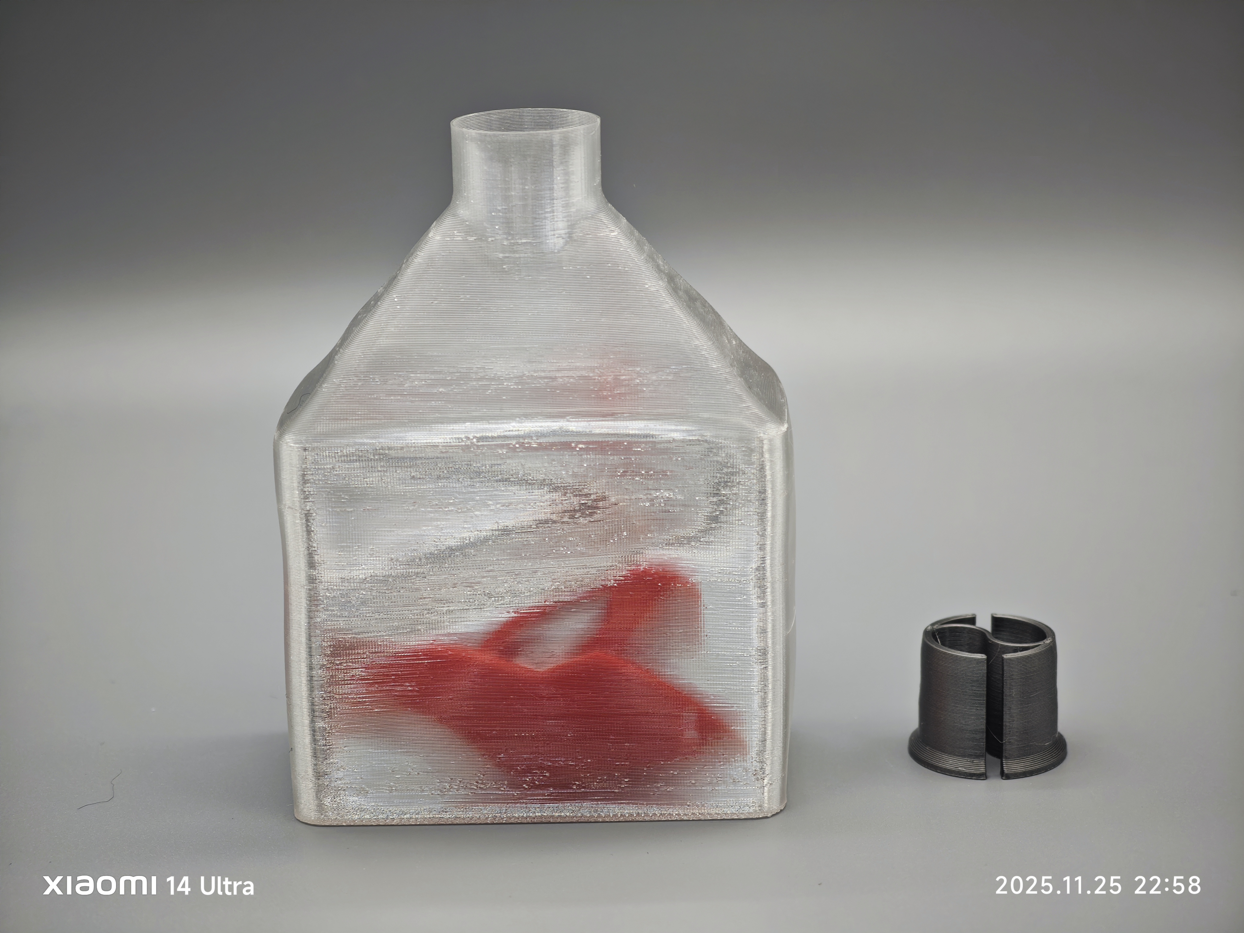 Miniatura 2 do modelo 3D 小船瓶子