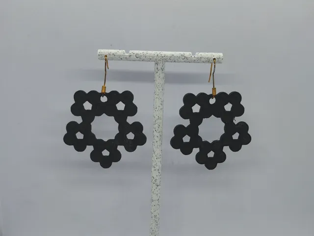 Aretes Flor Pentagonal