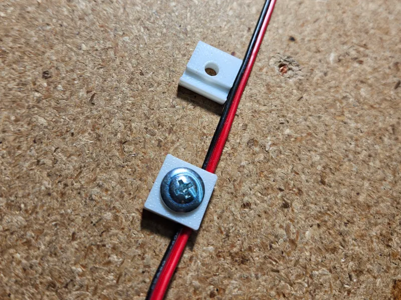 Small wire clamp for 24awg PVC coated wire