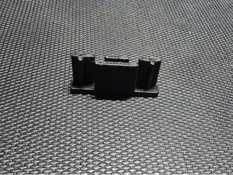 US General 72" toolbox vertical trim cap (middle)