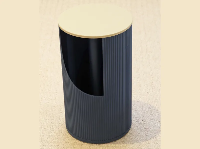 Ribbed Paper Towel Holder