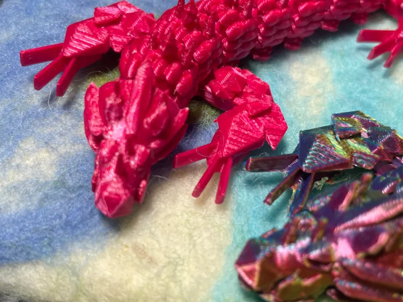 beweglicher Drache mit Füßen