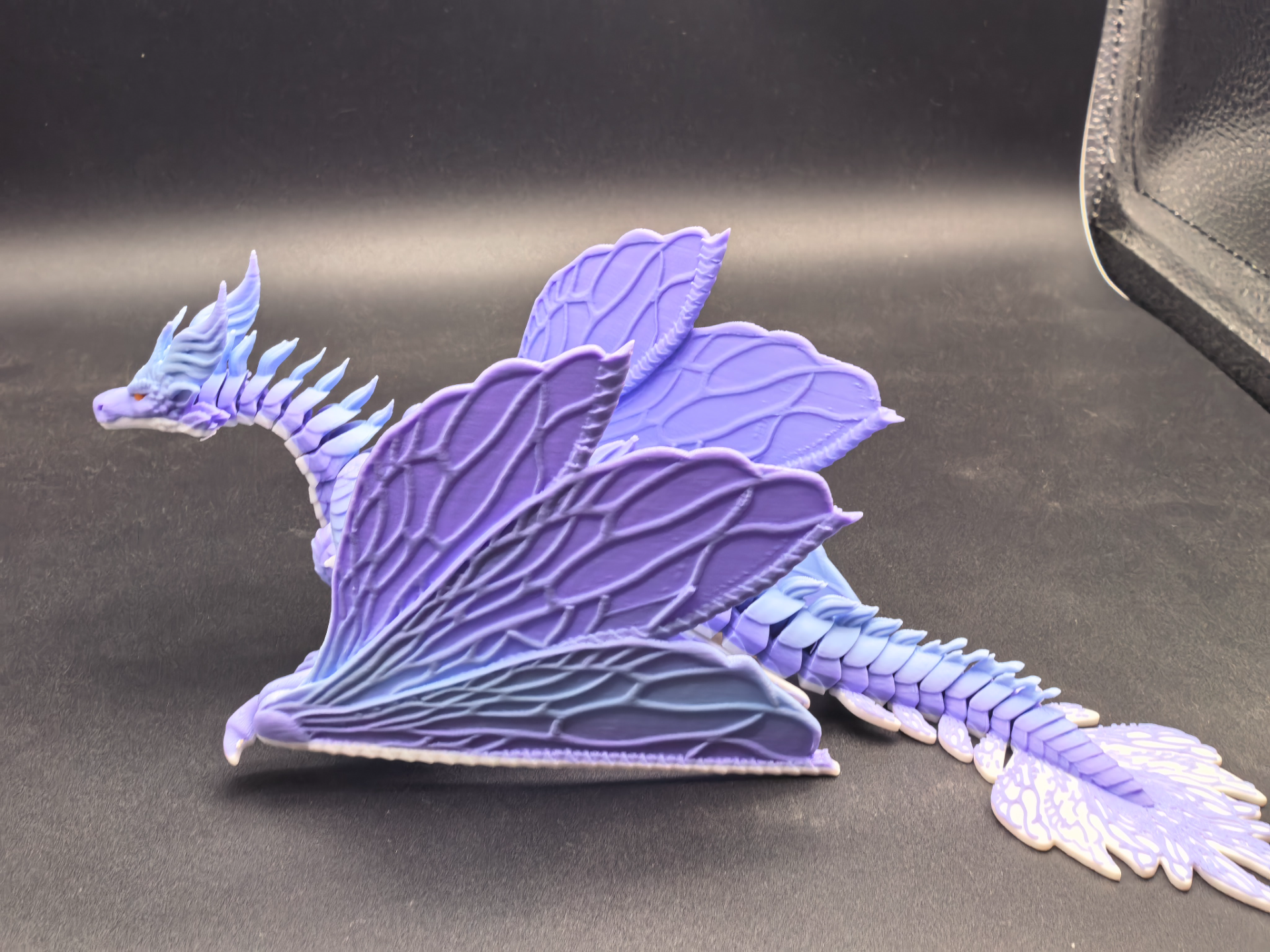 Miniatura 1 do modelo 3D 羽翼飞龙，翅膀一体打印，无需支撑