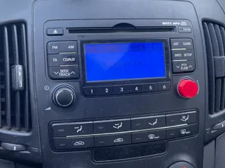 Hyundai i30 Radio Button