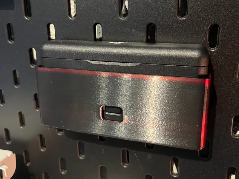 DJI OSMO ACTION 5 PRO Peg Board Charging Case