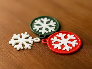 SNOWFLAKE KEYCHAIN