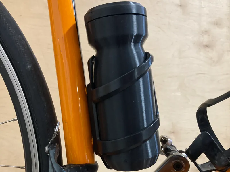 Water Bottle Cage Combatable Container