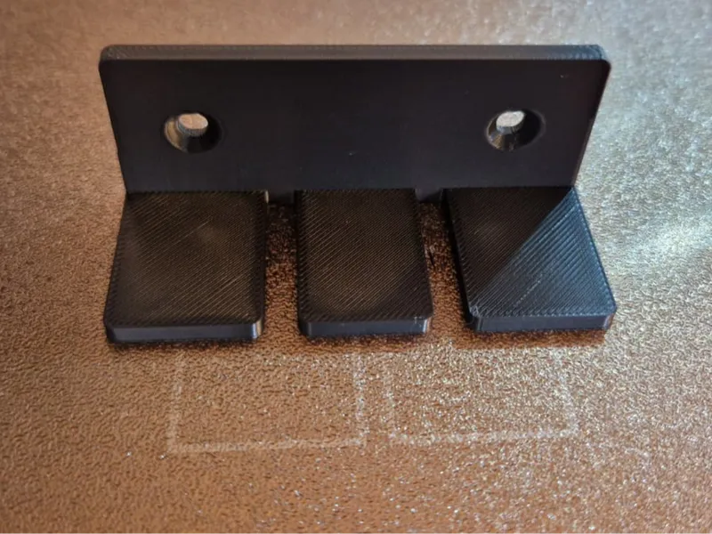 Japanese pull saw holder