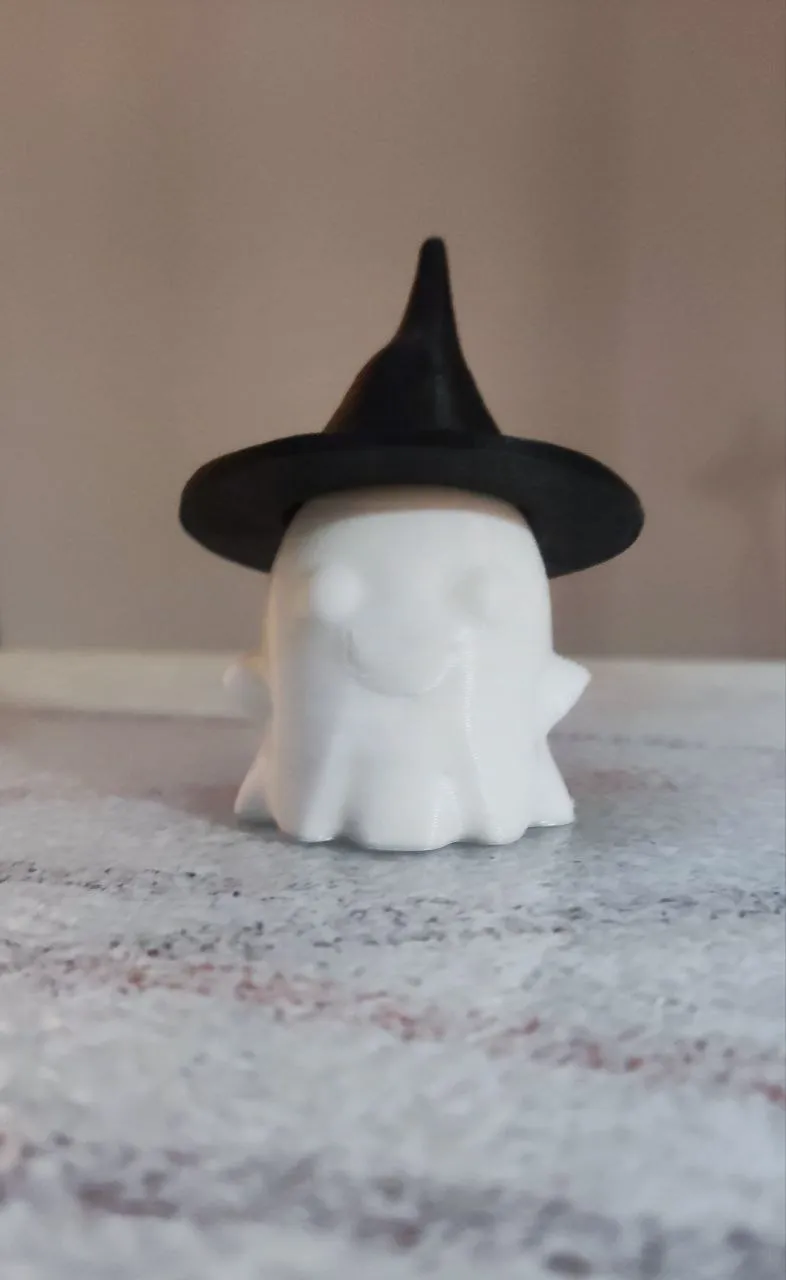 cute smiling ghost with witch hat by Giogio97 - MakerWorld