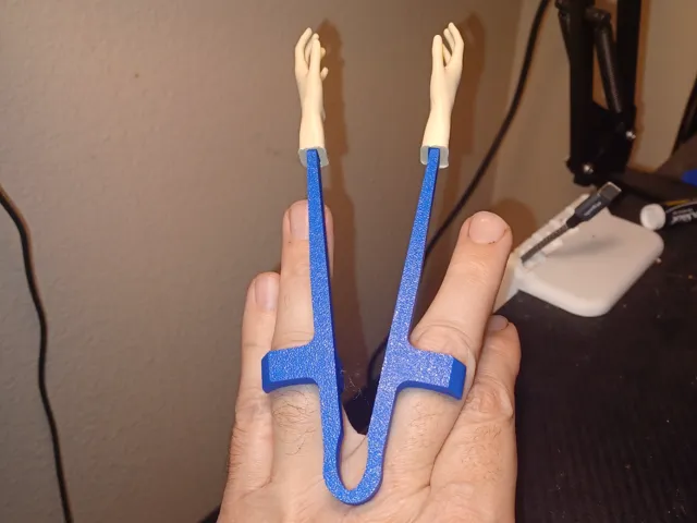 THE ORIGINAL Gaming Finger Chopsticks Helping Hand