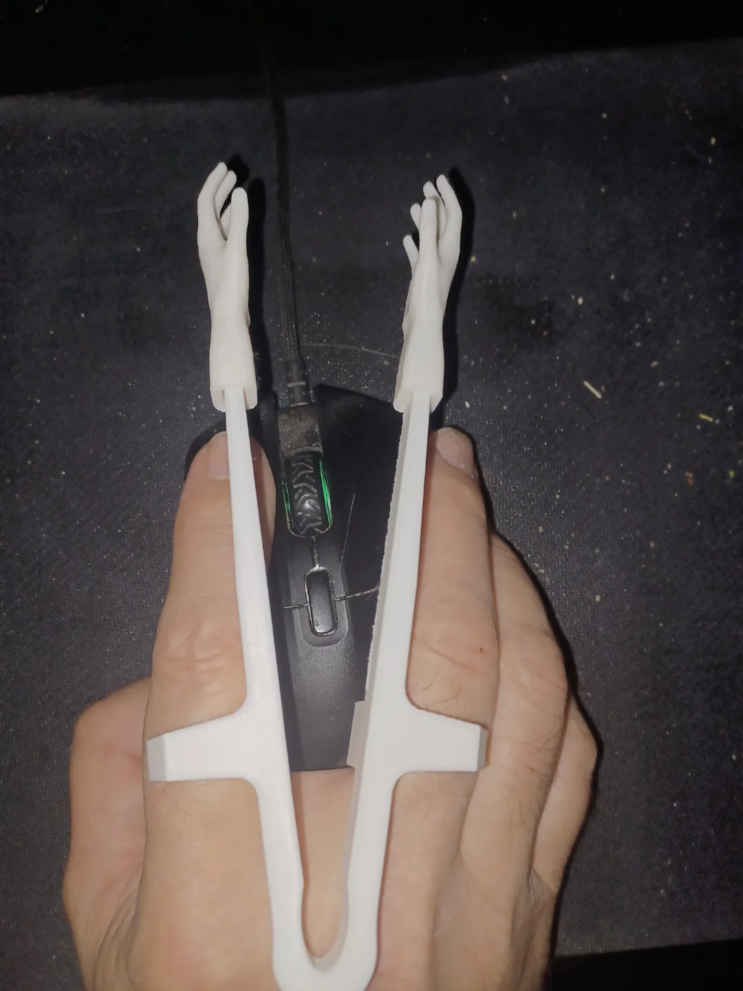 THE ORIGINAL Gaming Finger Chopsticks Helping Hand view 4
