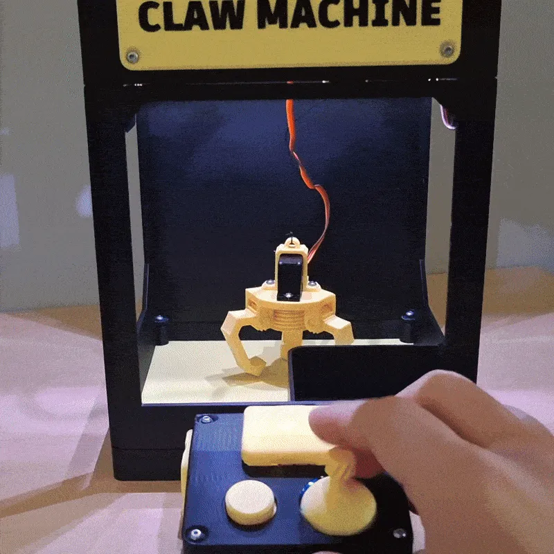 Cyberbrick Claw Machine view 3