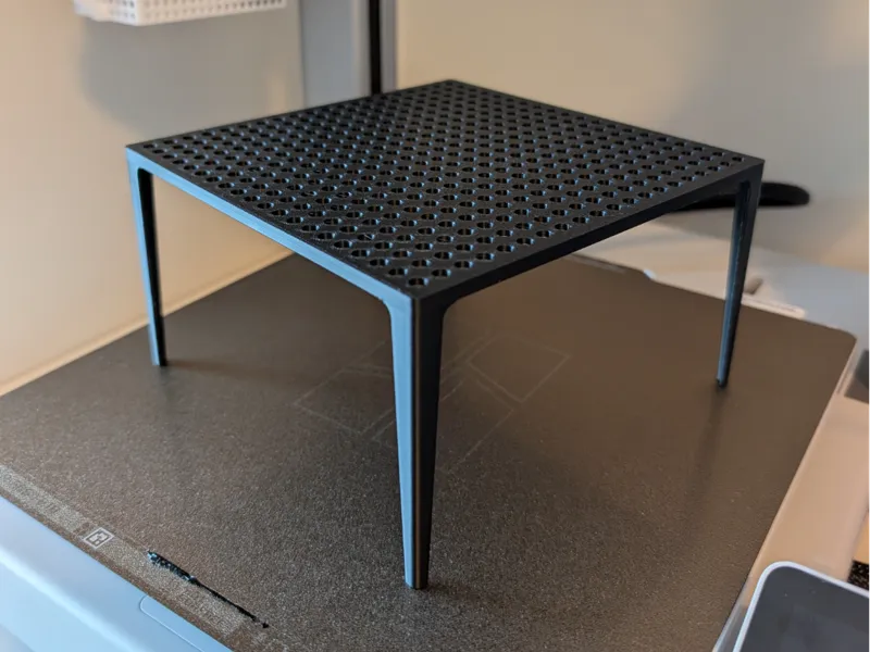 160x160x90 mm TV Box Stand with rounded edges