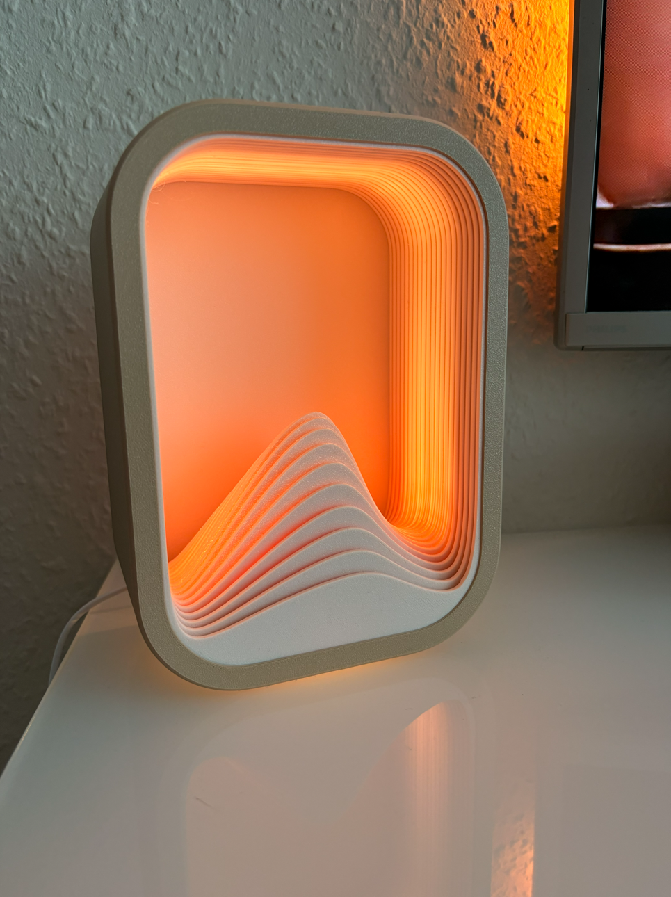 Miniatura 4 do modelo 3D Design Lamp - The Wave
