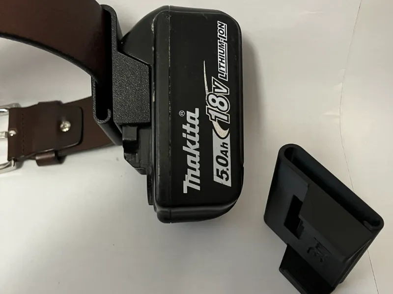 Gürtelclip für Makita 18V Akku