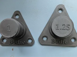 Lathe chuck and faceplate threaded wall mount