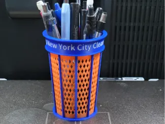 Knicks Tash Can Pen Cup