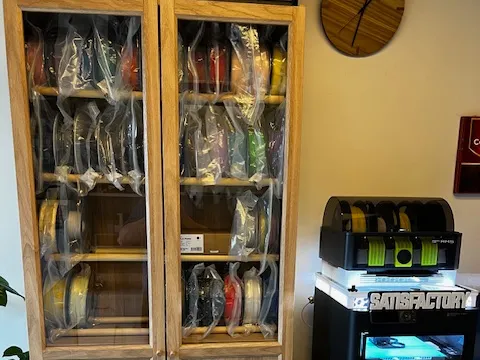 Ikea Billy/Oxford fillament rack (22mm rods).