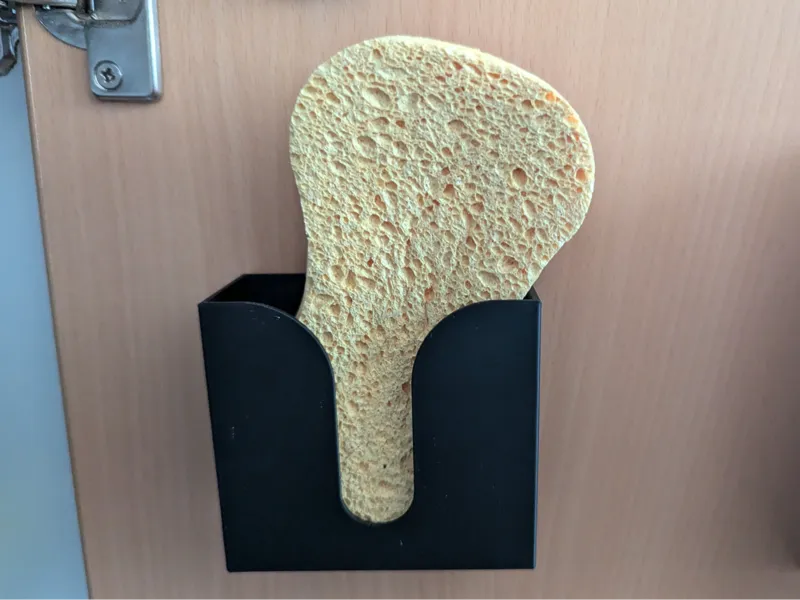 Window sponge cabinet holder