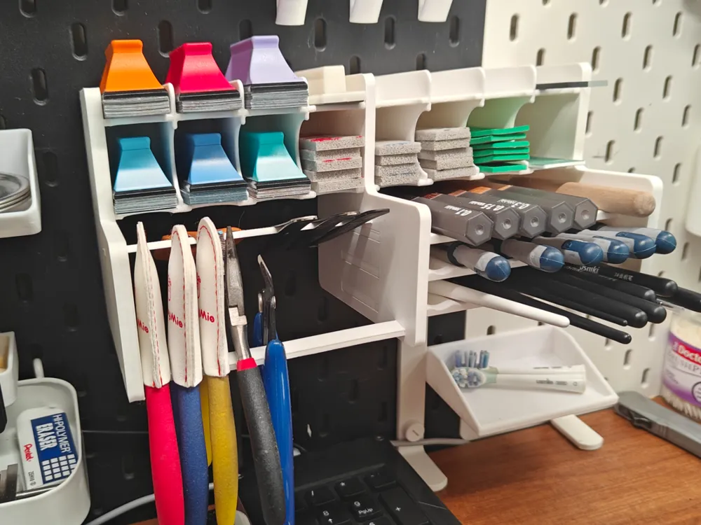 Gunpla model tool rack for skadis - Free 3D Print Model - MakerWorld