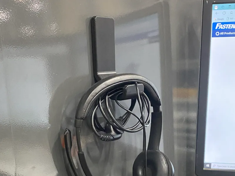 Headphone Hanger