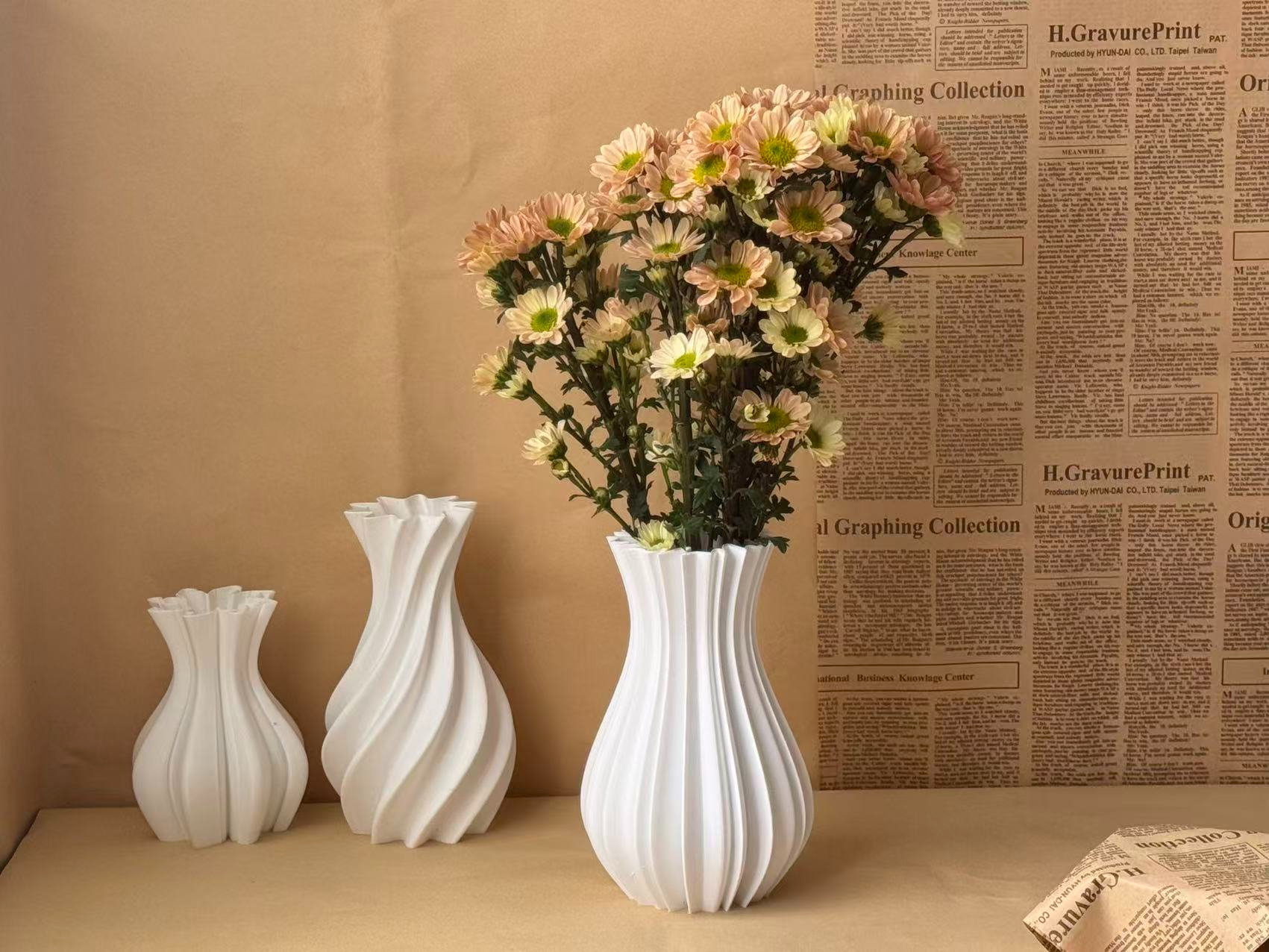 Flux Ribbed Vase 流影竖纹花瓶
