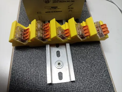 5-Way WAGO Holder for DIN Rail, One Direction