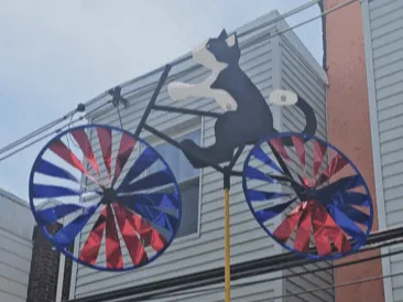 Orville Kitty & Nutsy on a Bike – PinWheels