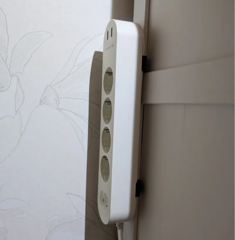 IKEA KOPPLA hold on HEMNES bookshelf 