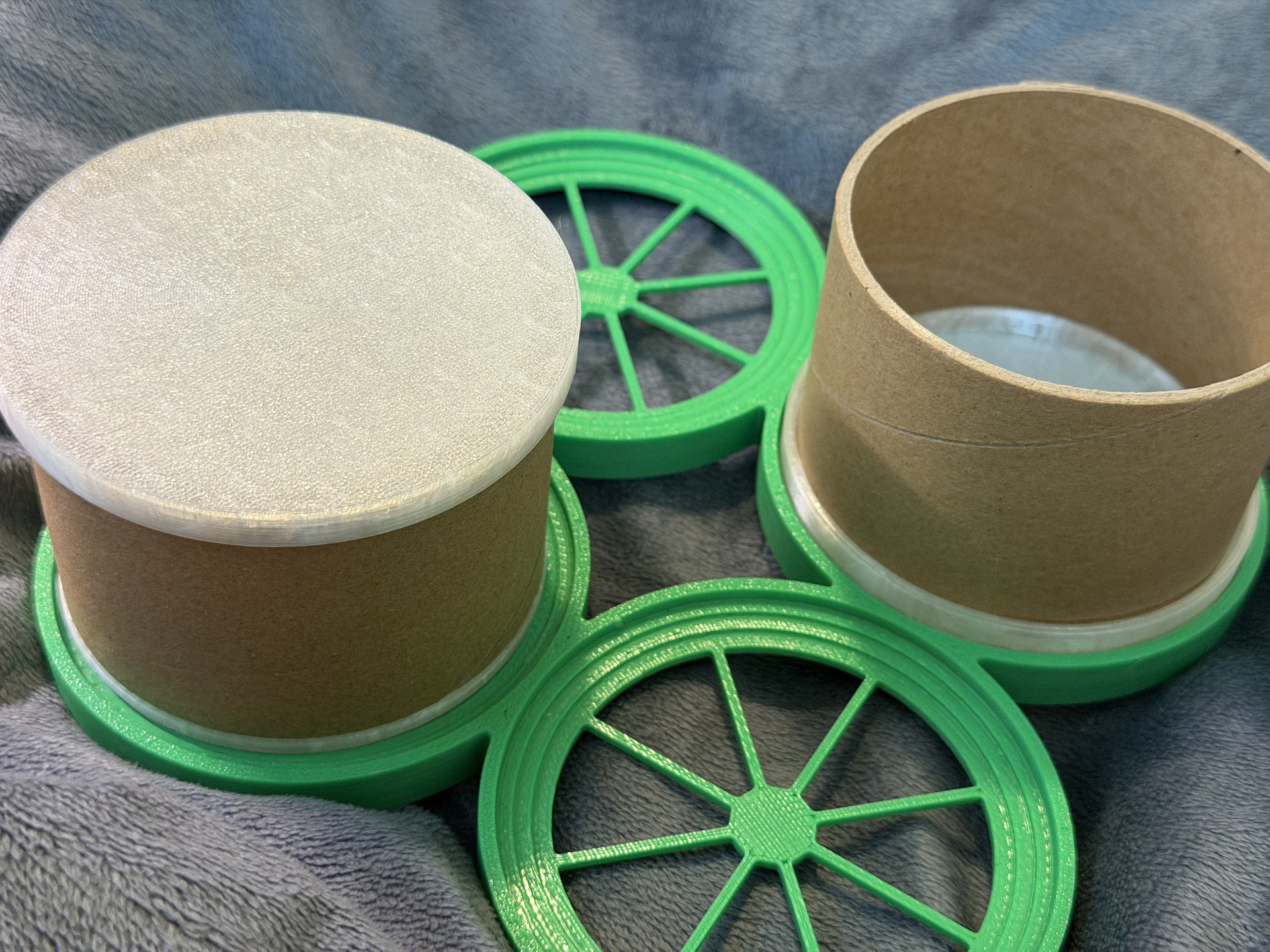 Miniatura 3 do modelo 3D Cardboard spool core container system - Baseplates