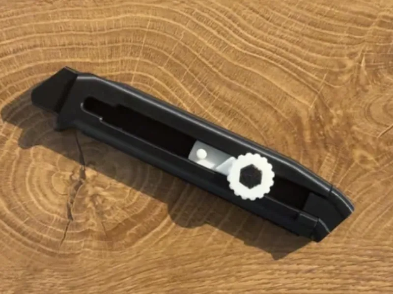 utility knife (exacto)