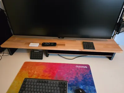 Simple desk shelf / monitor stand