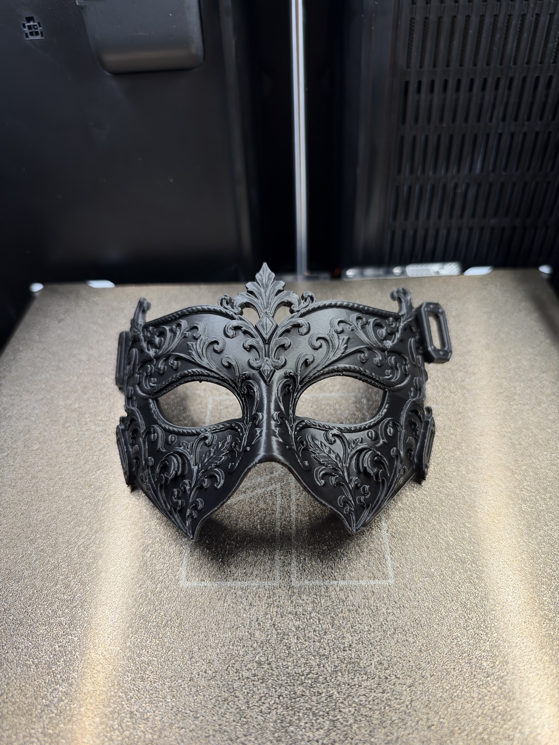 Venetian Elegance – Ornate Masquerade Mask - 1