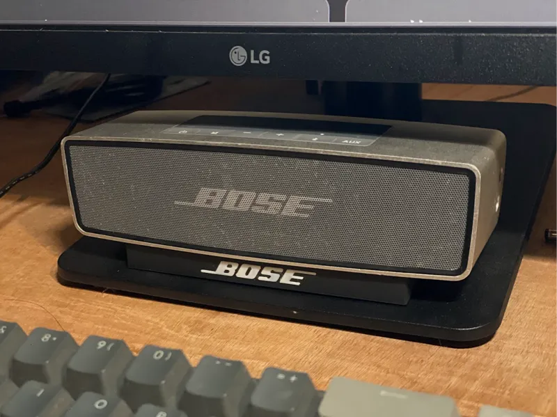 Bose Soundlink Mini I - Desktop Tilt Stand/Cradle