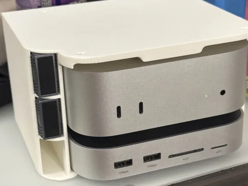 Mac Mini & Ugreen Dock Under Desk Mount w/ 3x NVMe