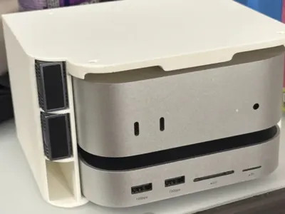 Mac Mini & Ugreen Dock Under Desk Mount w/ 3x NVMe
