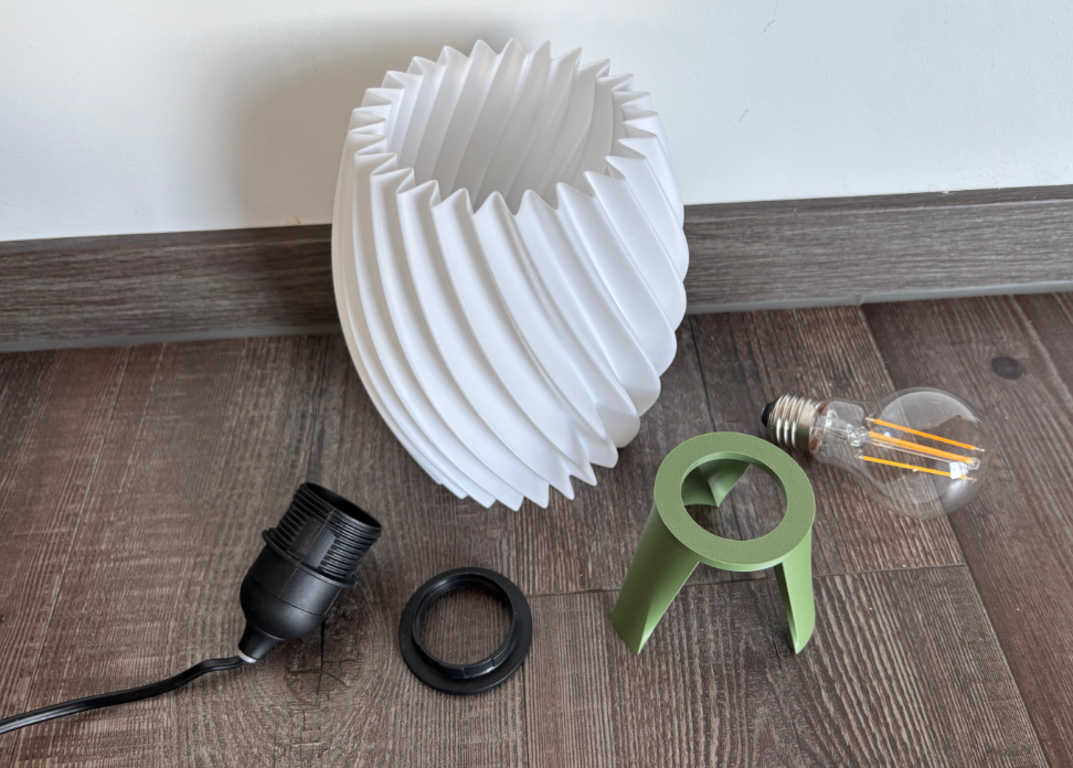 Miniatura 1 do modelo 3D Moderne Design Lampe für E27 