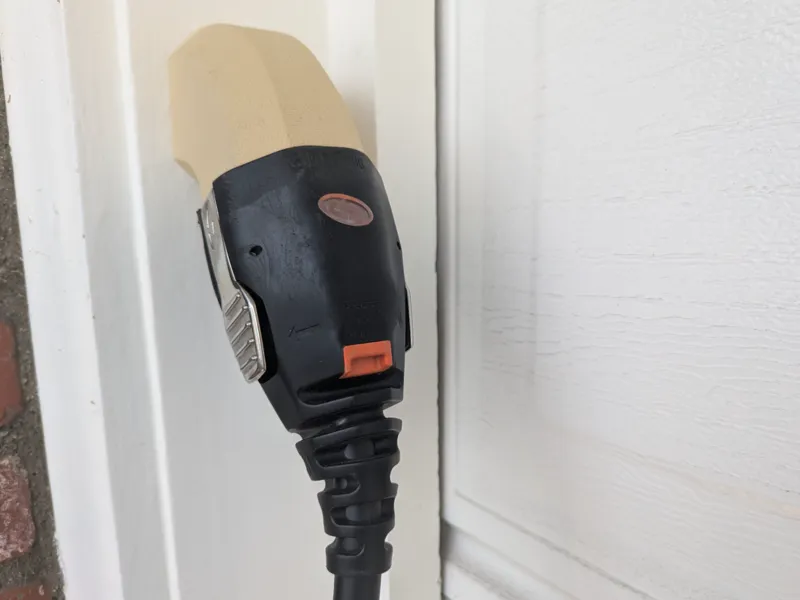 Smart Plug Mount 30 Amp 