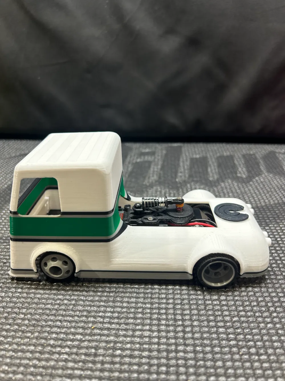 À Monter Kit Résine / Métal MINITRUCKS 1/50 Réf. 53 Camion BERLIET GDR