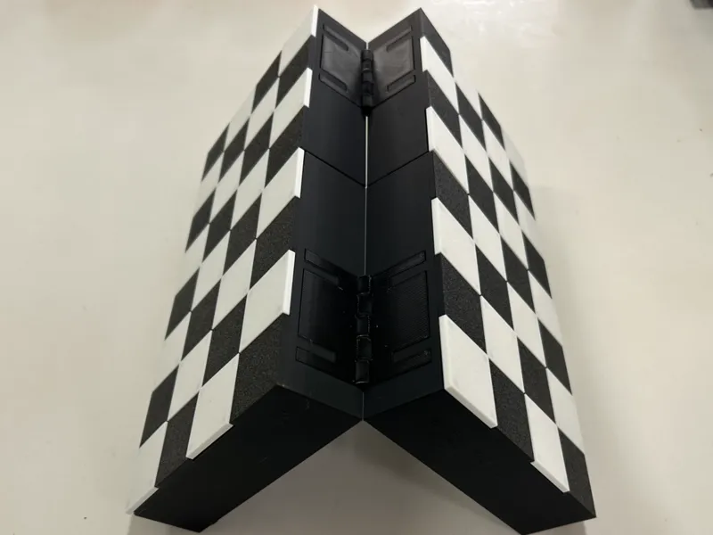 Folding Chess Board. NO AMS.