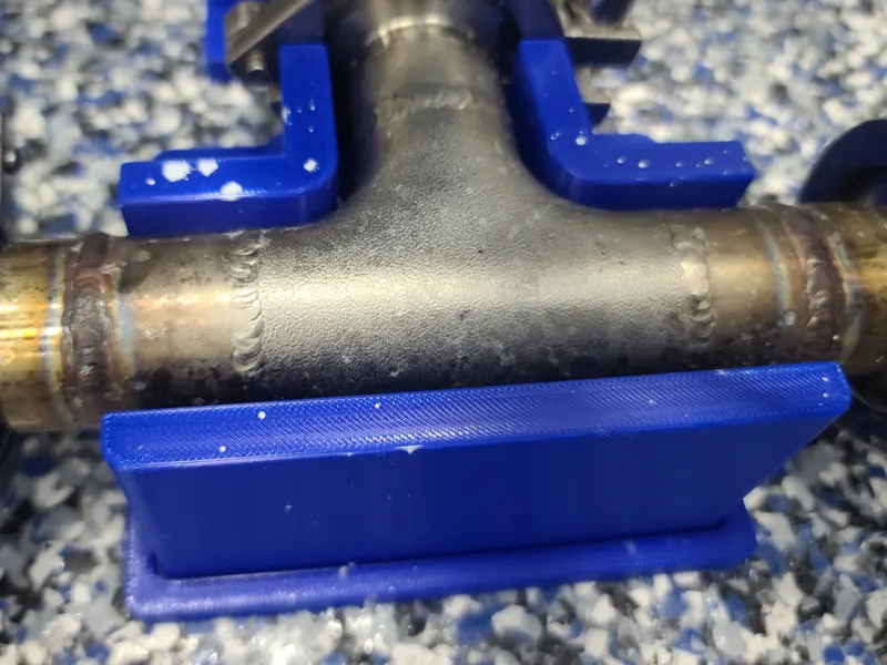Floor Stand (3 way, 1inch nom pipe) 30mm off floor