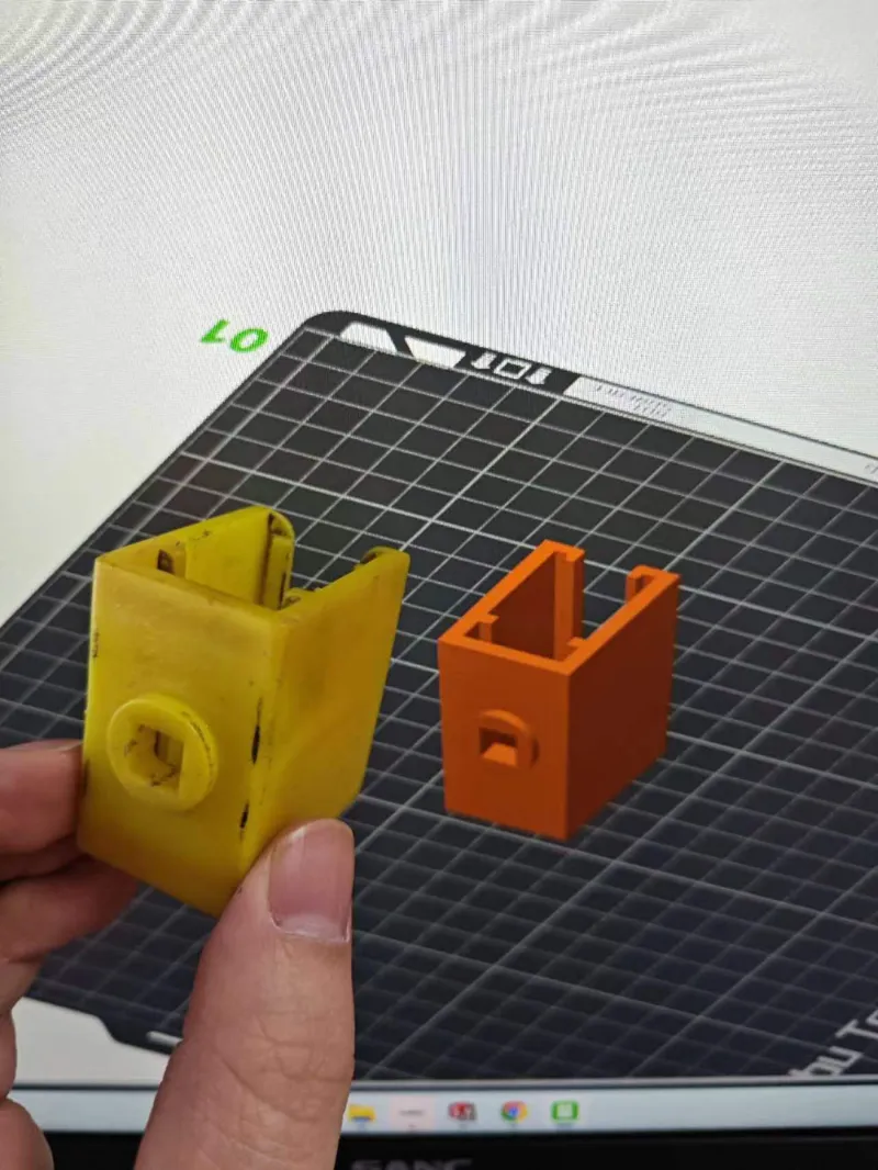 Sliding contact wire elevator