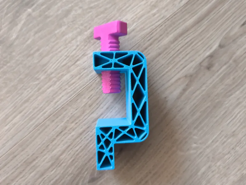 Schraubzwinge, easy Print (für Nachttisch-Lampe)